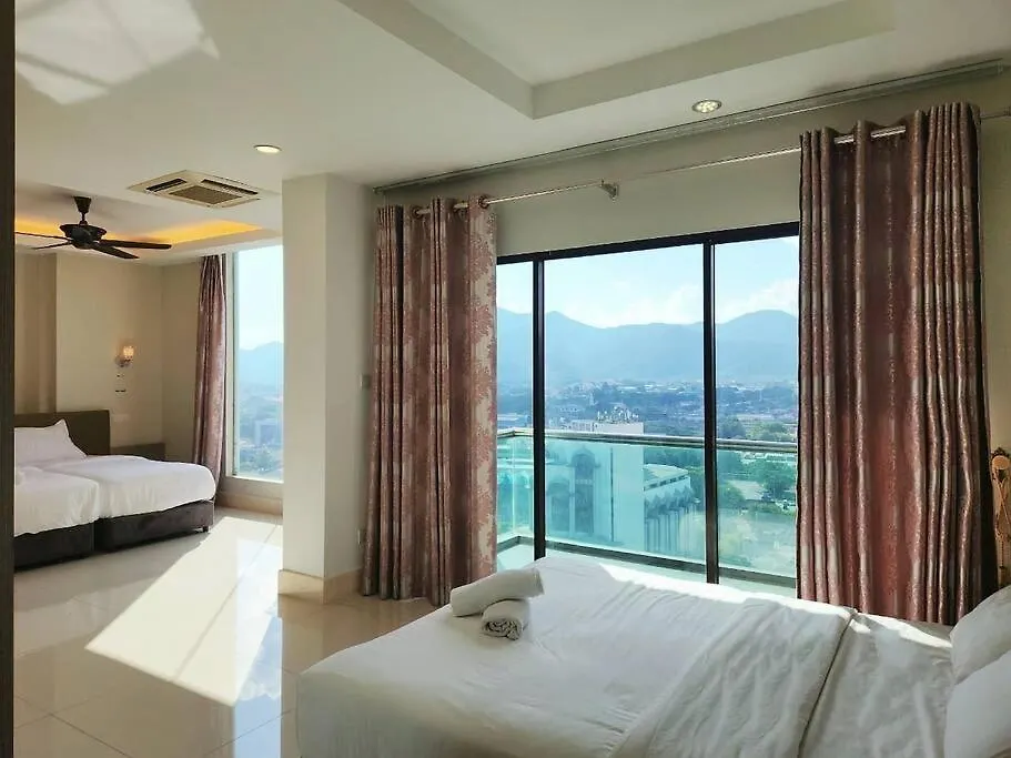 Ipoh Kinta River Front Luxury Pent House 4Br 18Pax 0*,  马来西亚