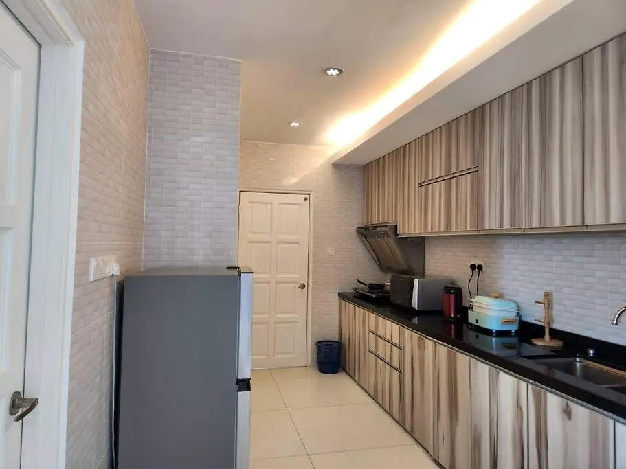 Ipoh Kinta River Front Luxury Pent House 4Br 18Pax