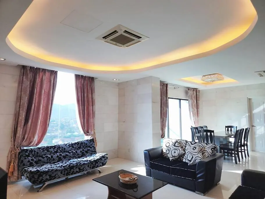 Ipoh Kinta River Front Luxury Pent House 4Br 18Pax 0*,